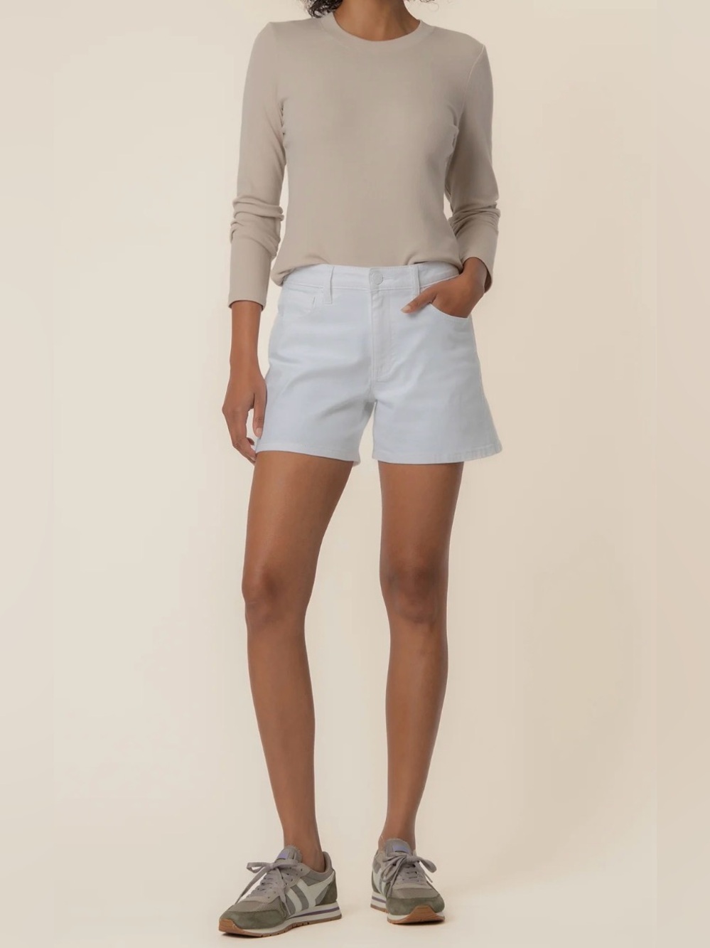 KUT from the Kloth Jane High Rise Short NWT Optic White Distressed Sz 0